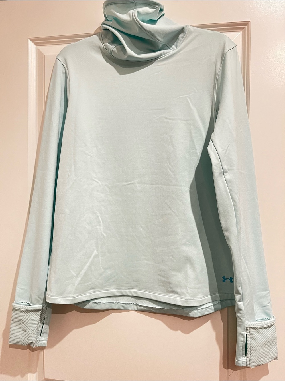 Under Armour Run series funnel neck Size Large